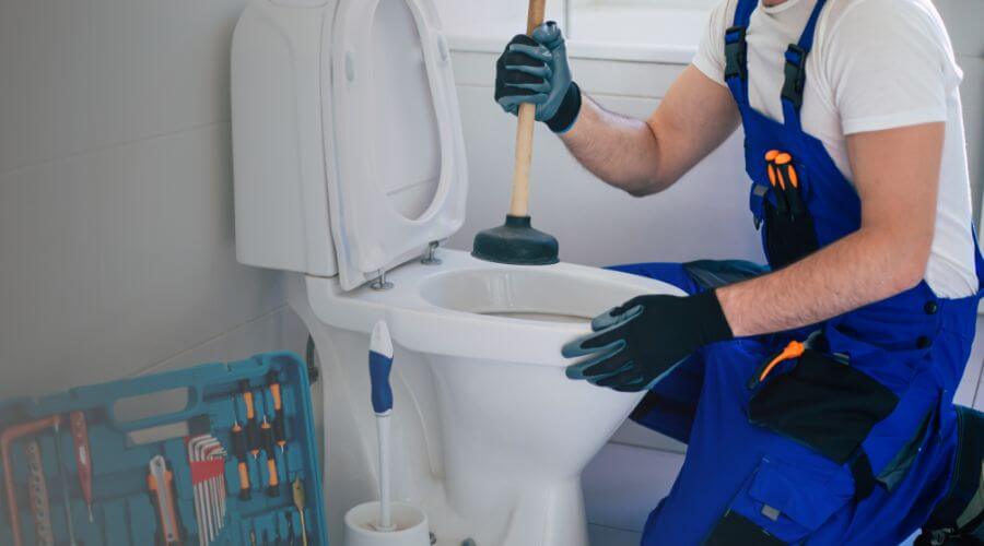 Expert burst pipe repair services in Eben Junction, MI